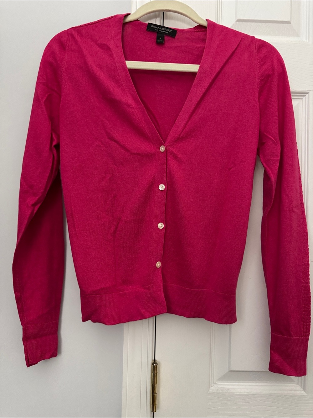 Banana Republic Women's Fuschia V-Neck Button Cardigan